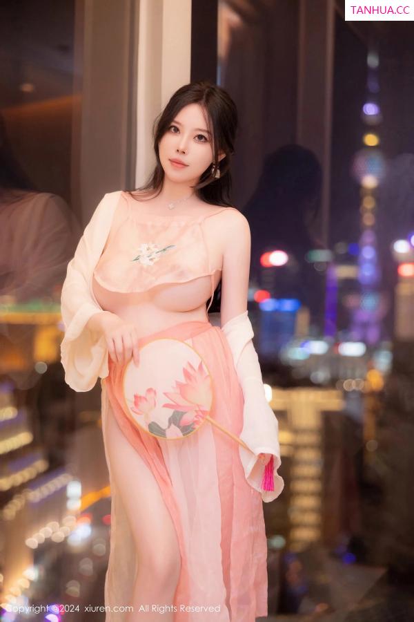白茹雪  [XiuRen]高清写真图 2024.05.08 No.8503 白茹雪abby 美腿性感第13张图片